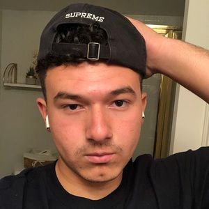 Meet your Posher, Isaac